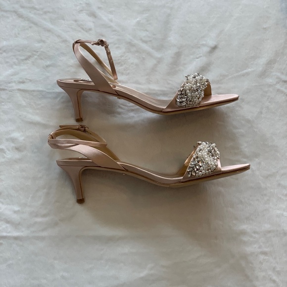 New Badgley Mischka Fiona Satin Sandals with Embellishments, Size 11! - Picture 5 of 10
